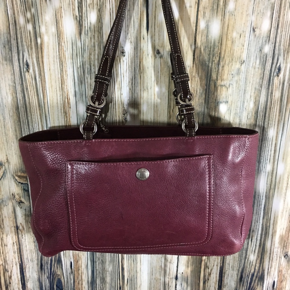 Authentic Coach Pebbled leather shoulder bag- EUC